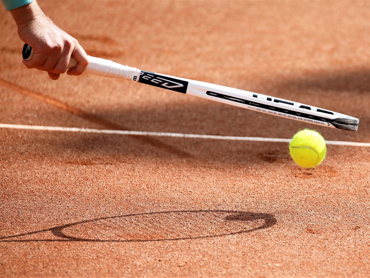 découvrez notre collection de raquettes head, alliant performance et innovation pour les joueurs de tous niveaux. améliorez votre jeu avec des designs ergonomiques et des technologies avancées, idéales pour le tennis, le squash et le badminton.