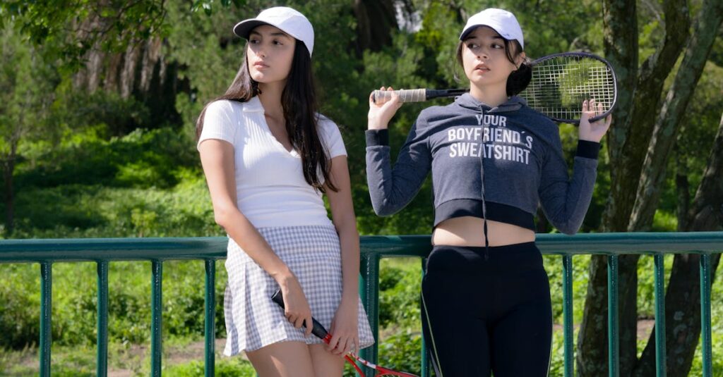 découvrez notre sélection de raquettes de tennis spécialement conçues pour les femmes, alliant performance, légèreté et confort pour améliorer votre jeu.