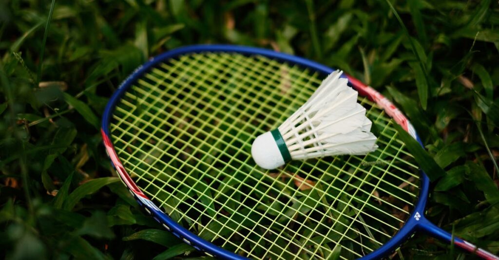 découvrez l'univers des sports de raquette, incluant le tennis, le badminton, le squash et plus encore. améliorez vos compétences et trouvez les meilleures astuces pour exceller sur le terrain.