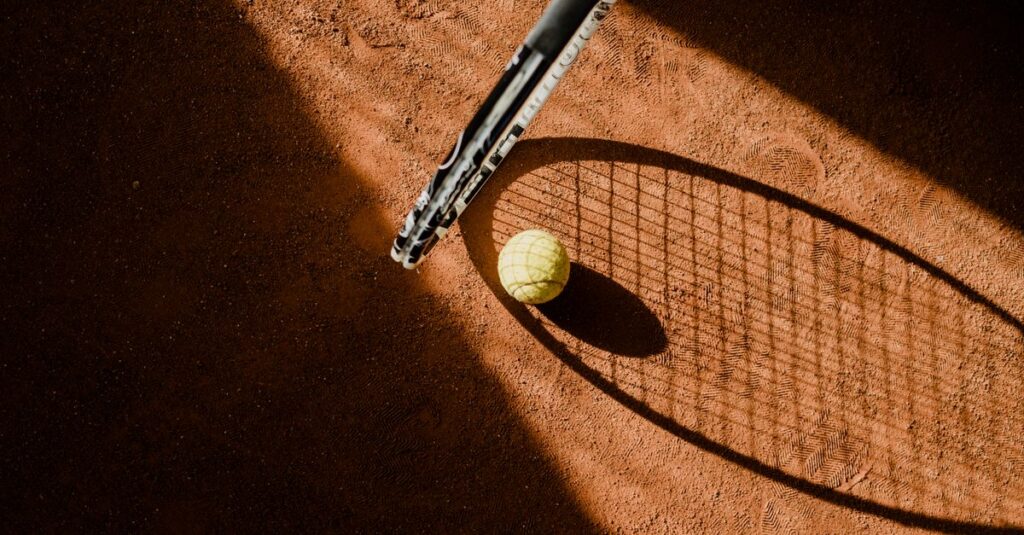 découvrez comment choisir la taille idéale de votre raquette de tennis pour optimiser votre confort et vos performances sur le court.