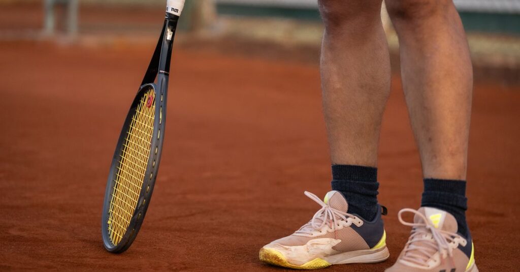 découvrez notre sélection de raquettes pour tous les niveaux et sports : tennis, badminton, squash et plus. performance et qualité assurées pour améliorer votre jeu.