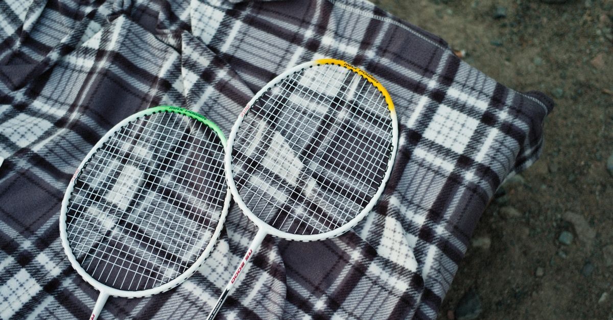 découvrez le prix de la raquette lacoste lt12 pour 2025, alliant performance et design innovant pour les amateurs de tennis.